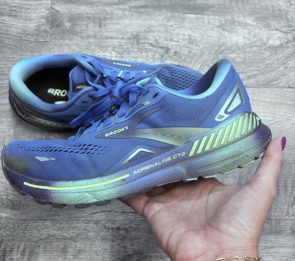 Brooks Women's Adrenaline GTS 23 Running Shoes Baja Blue Wisteria Size 8 B